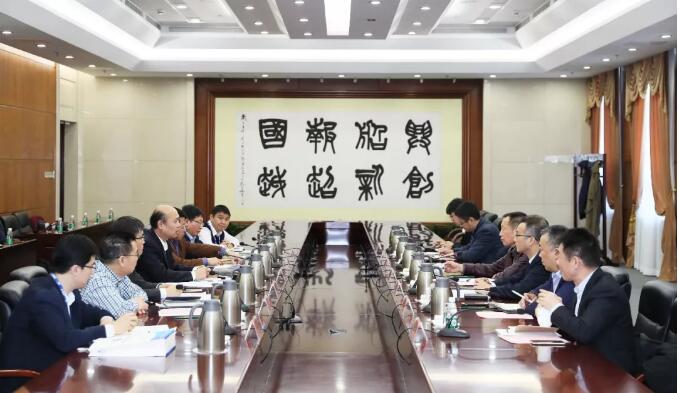 馮永強會見上海電氣集團副總裁呂亞臣、陳干錦一行 